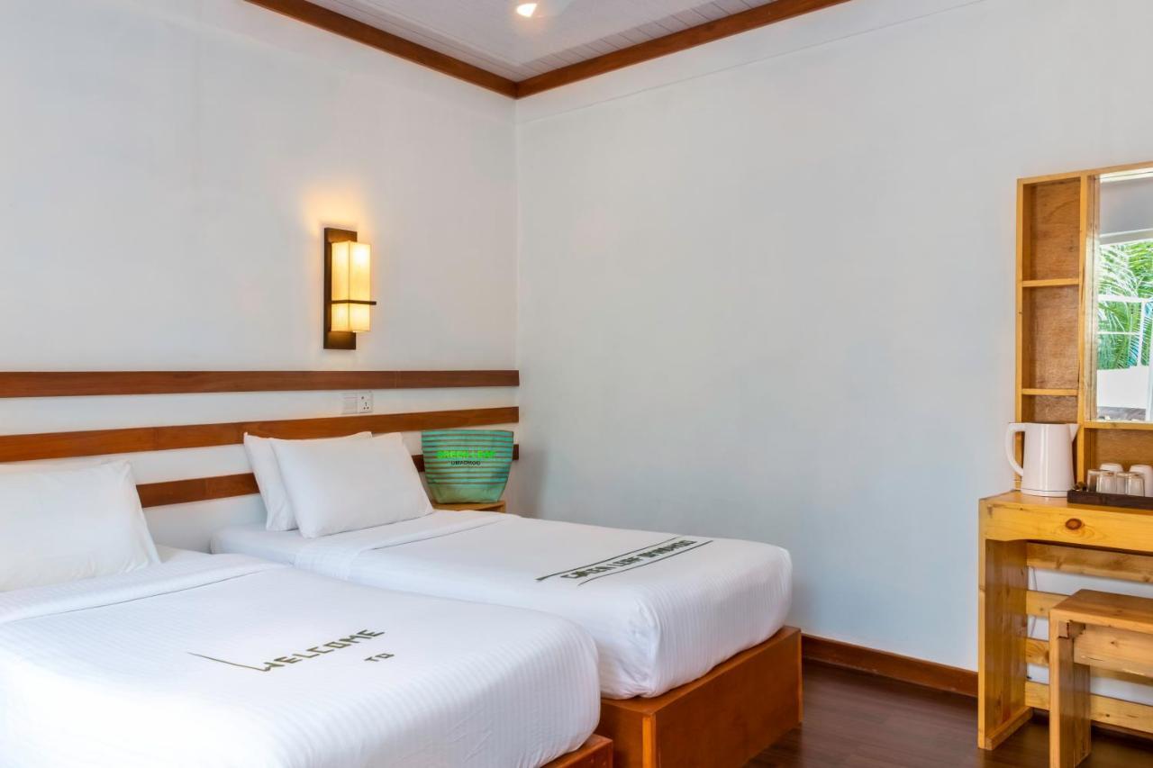 Green Leaf Guest House - Omadhoo 외부 사진
